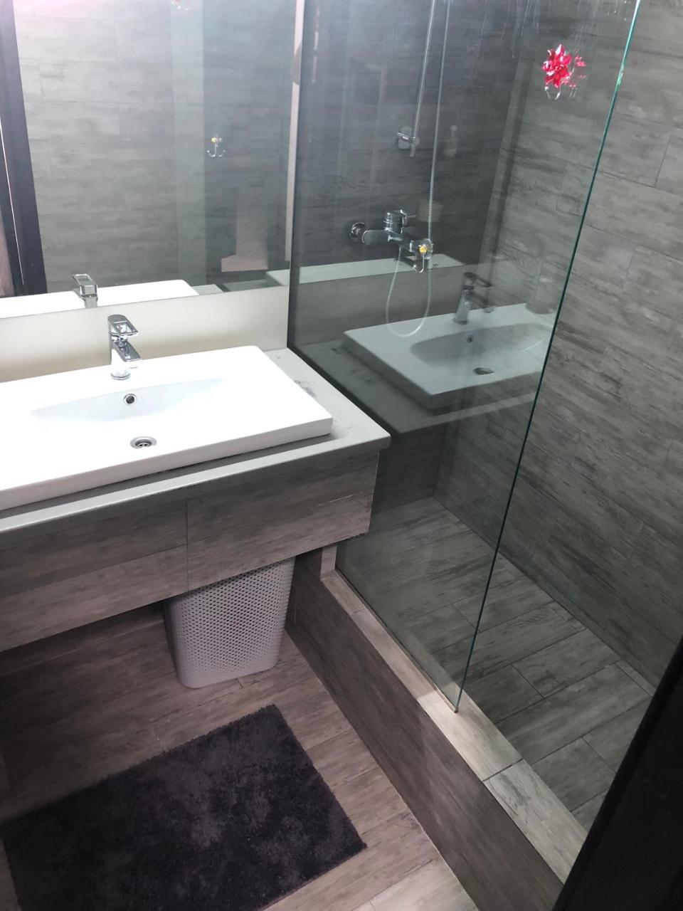 The Den Apartment Одеса Екстериор снимка