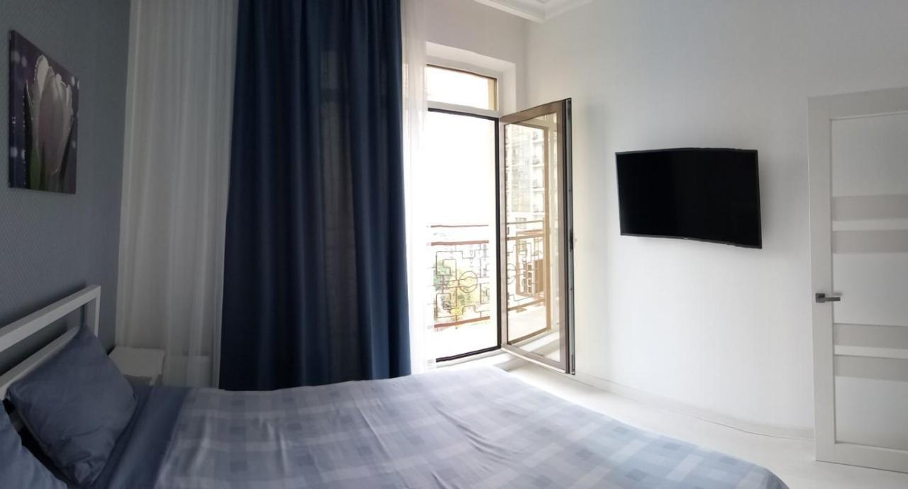 The Den Apartment Одеса Екстериор снимка